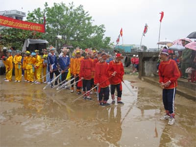 Tổ chức lễ hội ra quân nghề cá năm 2012