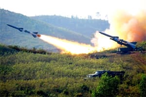 Triển khai các chương trình đồng bộ, làm chủ vũ khí, khí tài mới