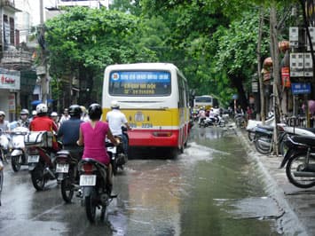Hà Nội: Còn nhiều điểm úng ngập cục bộ sau mưa