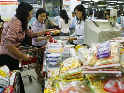Hà Nội lo hàng Tết
