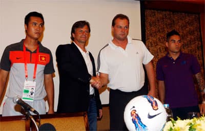 Bóng đá ra quân, SEA Games khai hội