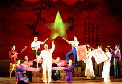 Nghệ sĩ chèo toàn quốc về Thái Bình dự liên hoan