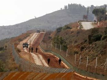 Israel bị tên lửa tấn công từ Lebanon