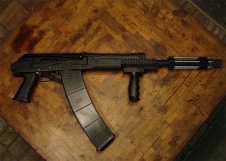 Nga: Công ty Izhmash phát triển súng trường tấn công AK-12 mới