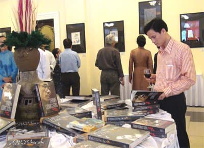 Huế: Khai mạc triển lãm những tác phẩm hội họa của Trịnh Công Sơn