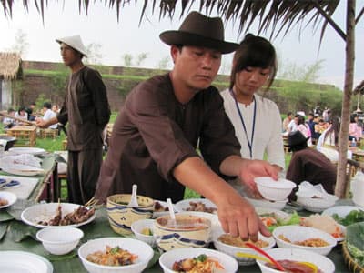 Khai mạc Festival nghề truyền thống Huế 2011