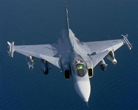 Thái Lan tiếp nhận chiến đấu cơ Gripen