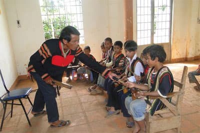 Người truyền lửa cồng chiêng Tây Nguyên