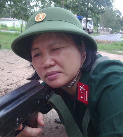 Nữ xạ thủ tuổi 50