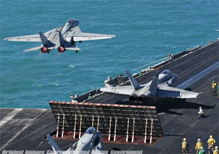 Hải quân Mỹ đối mặt với nguy cơ “lão hóa” của máy bay Hornet