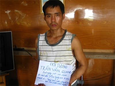 Bắt đối tượng trong đường dây buôn bán chất ma túy