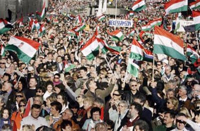 “Bão” kép ở Hungary