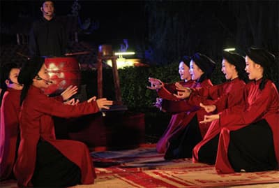 Tôn vinh hát Xoan trong chương trình “Du lịch về cội nguồn”