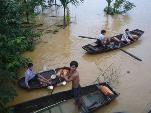Cần giáo dục kỹ năng ứng phó với lũ lụt