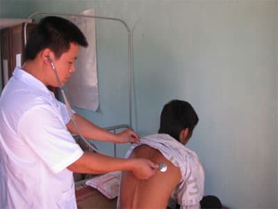 Tích cực tuyên truyền, chăm sóc sức khỏe cho nhân dân