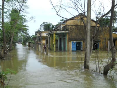 Quảng Nam bộn bề sau lũ