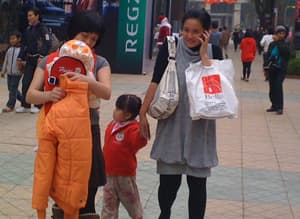 Bắc Bộ rét về đêm kéo dài, miền Trung vẫn mưa