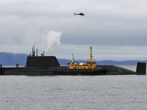 Tàu ngầm hạt nhân HMS Astute của Anh bị sự cố
