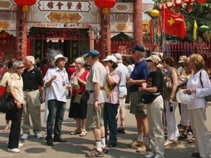 Đào tạo hướng dẫn viên du lịch cho các di sản