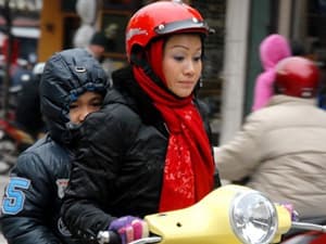Miền Bắc sáng và đêm trời rét, Nam Bộ, Tây Nguyên có mưa rào và dông
