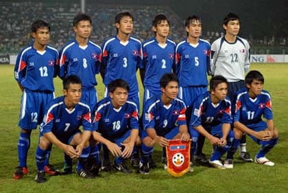 Đội tuyển Lào xuất sắc thủ hoà trước ứng cử viên vô địch Thái Lan