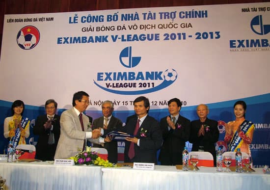 Eximbank là nhà tài trợ chính cho V-League 2011 đến 2013
