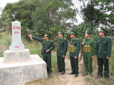 Ở nơi đầu gió hú