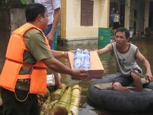 Không có cơ sở kết luận Hội Chữ thập đỏ Nghệ An bán quần áo cứu trợ làm giẻ lau