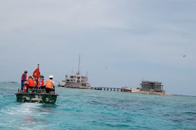 Đảo Đá Tây - ngư trường rộng mở