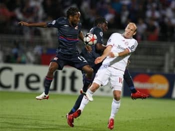 Bernabeu, Bayern Munich đã tới!