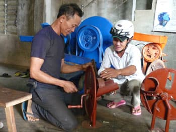 Cha đẻ” 3 loại máy nông nghiệp