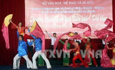 Cầu truyền hình 3 miền Bắc- Trung - Nam cùng “Hành trình theo chân Bác”