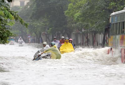 Cách phòng tránh điện giật khi mùa mưa bão đến