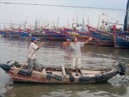 Hết lòng vì dân nơi “đầu sóng”