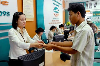 Viettel bán hàng giảm giá cho tân sinh viên 2010