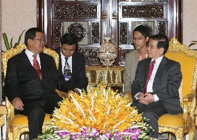Chủ tịch nước Nguyễn Minh Triết hội kiến với các nhà lãnh đạo Campuchia