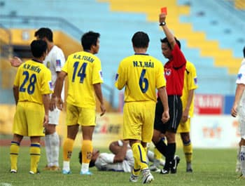 Hà Nội T&T tiến gần đến ngôi vô địch