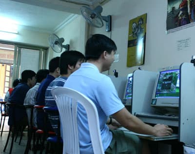 FPT Telecom ngưng cung cấp dịch vụ với đại lý Internet sau 23 giờ