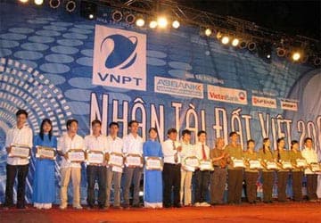 300 hồ sơ dự thi giải thưởng Nhân tài đất Việt năm 2010