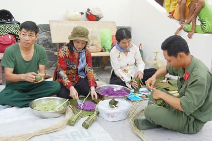 Tết quân dân - ấm tình cá nước