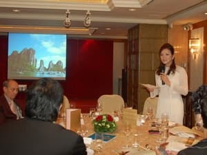 Đại sứ Du lịch Lý Nhã Kỳ quảng bá Vịnh Hạ Long