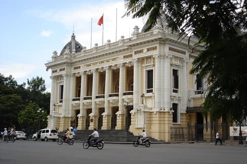 Nhà hát Lớn Hà Nội được vinh danh Di tích quốc gia