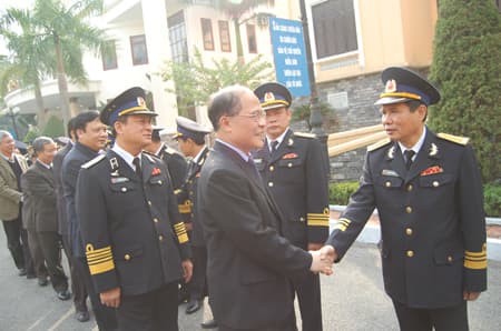 Trọng trách của Quân chủng Hải quân rất nặng nề song cũng rất vẻ vang