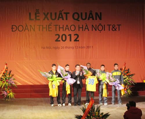 Đoàn thể thao Hà Nội T&T xuất quân mùa giải 2012