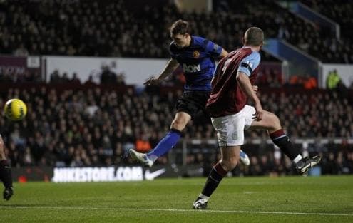 Aston Villa 0-1 Man United: Tiếp tục điệp khúc 1-0