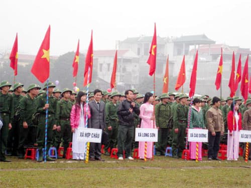Tuổi trẻ tỉnh Hoà Bình nô nức lên đường nhập ngũ
