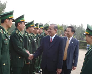 Phó thủ tướng Trương Vĩnh Trọng thăm Đồn Biên phòng Trà Cổ, Quảng Ninh