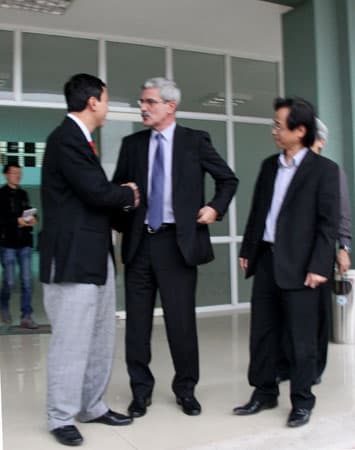 Người trong cuộc nói gì