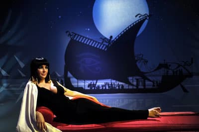 “Nữ hoàng” Elizabeth Taylor đã qua đời ở tuổi 79