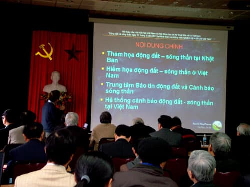 Còn quá nhiều bất cập
